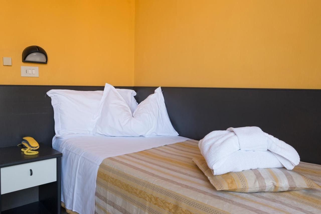 Hotel Airone Rimini Esterno foto