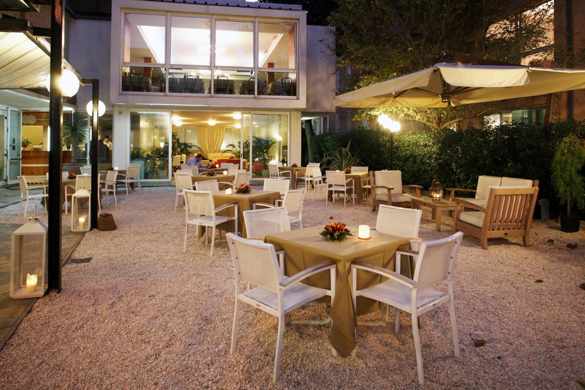 Hotel Airone Rimini Esterno foto